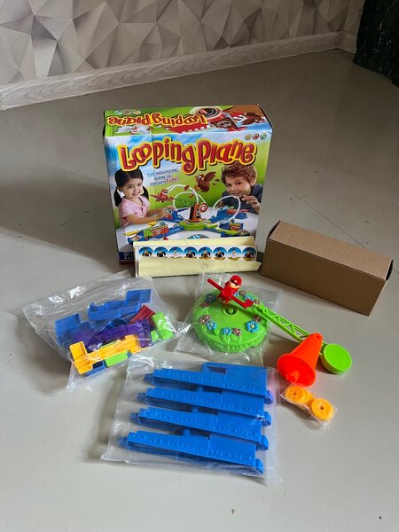 НАСТОЛЬНАЯ ИГРА «НЕУДЕРЖИМЫЙ ПИЛОТ»