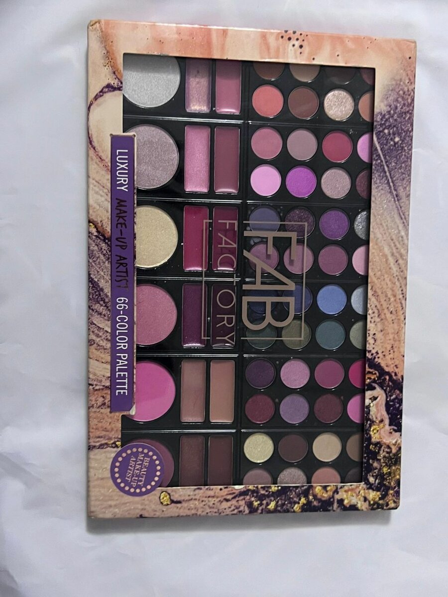 Palette de Maquillage 66 Couleurs Fab