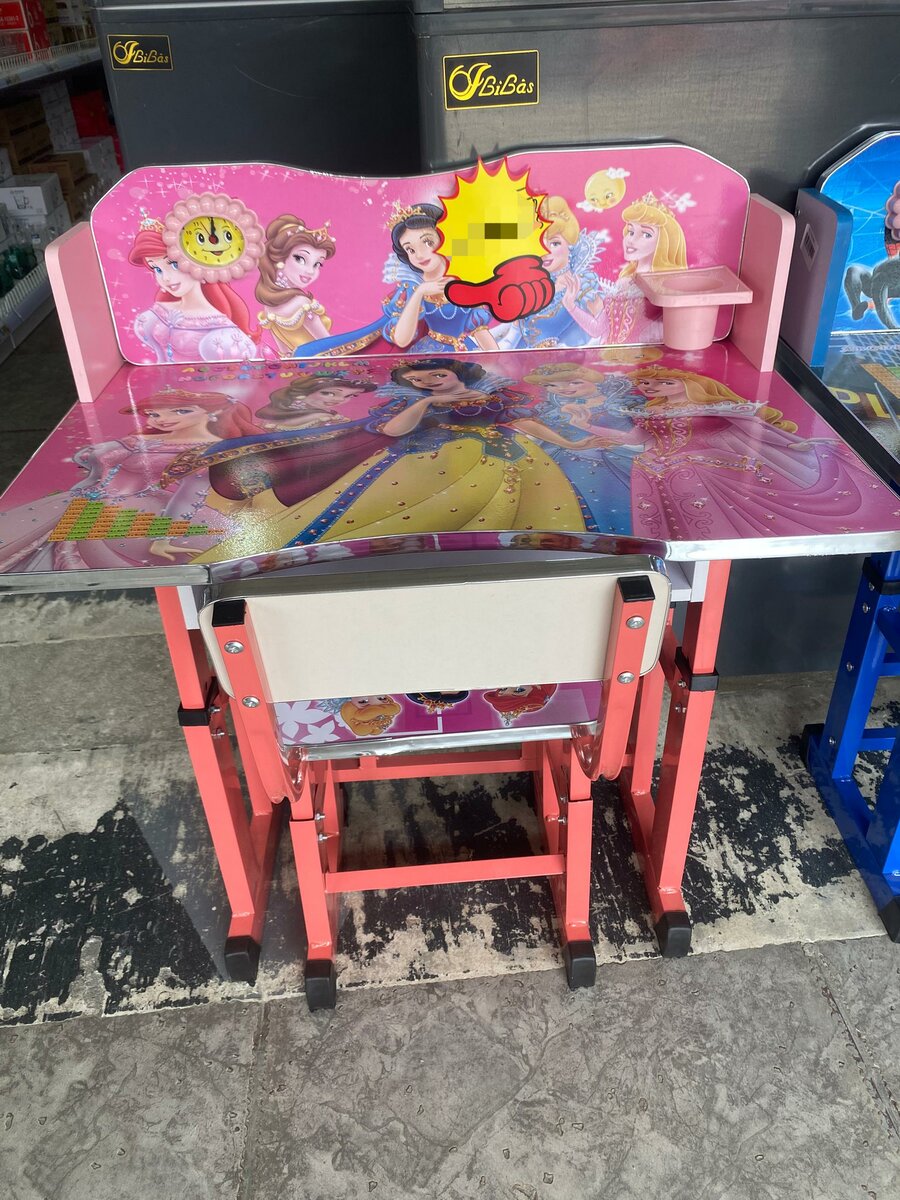 Bureau enfant princesse rose