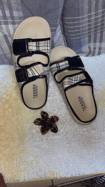 Claquettes confort pour femme