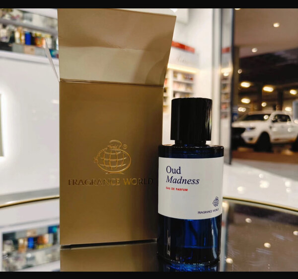 Parfum Oud Mood Sillage