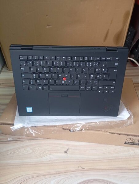 Lenovo ThinkPad X1 Yoga