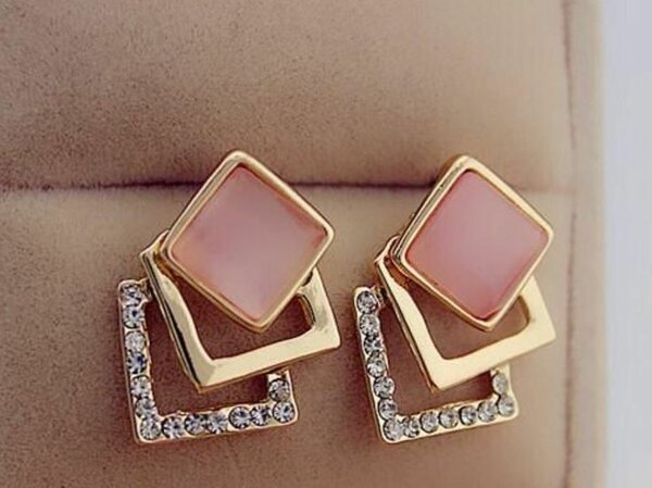 Artificial earrings