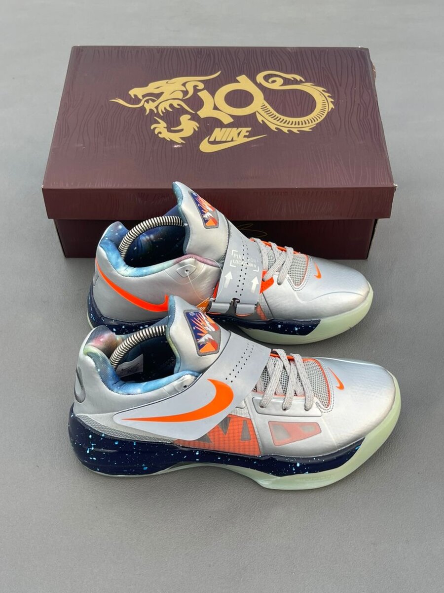 Baskets Nike KD Édition Spéciale