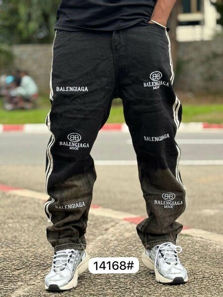 Pantalon Balenciaga style urbain