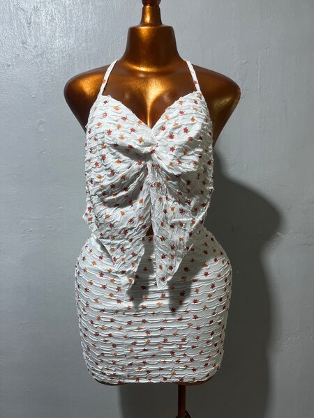 Robe féminine d'été élégante