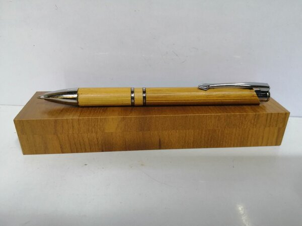 Stylo en bois élégant