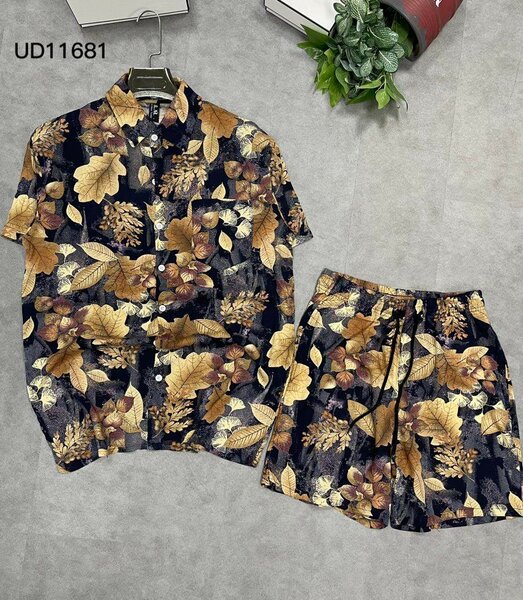 Chemise et Short à Motifs Floraux