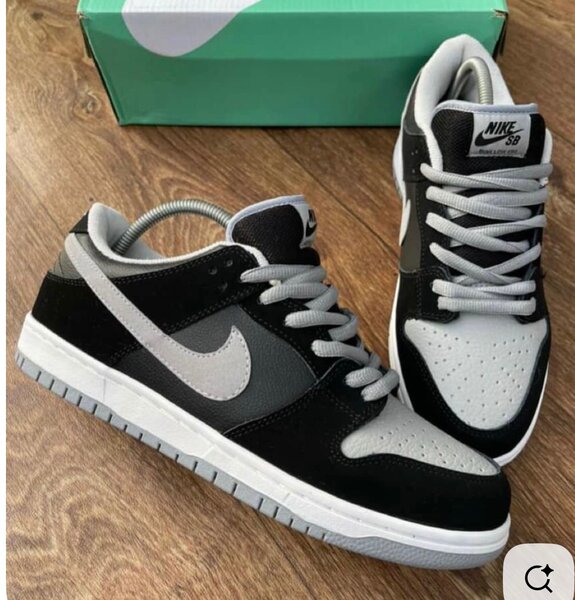 Baskets Nike SB Dunk Low