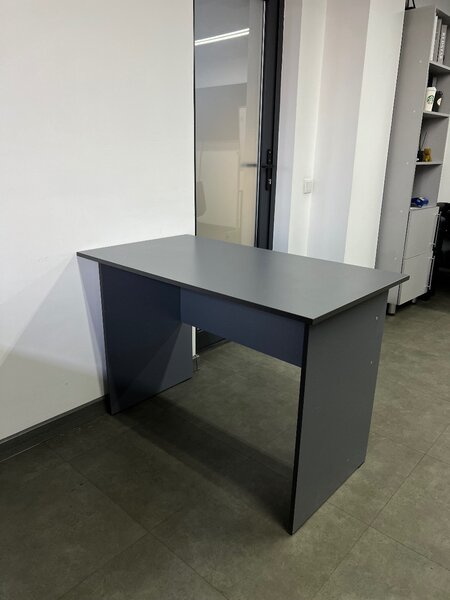 Стол офисный