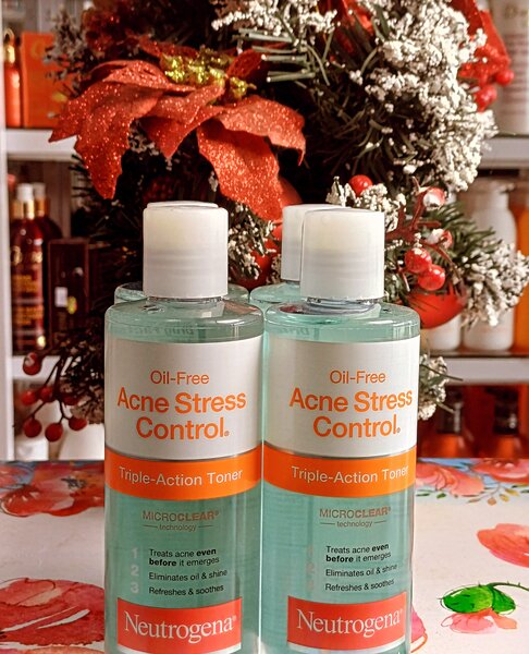 NEUTROGENA ACNE STRESS CONTROL TONER
