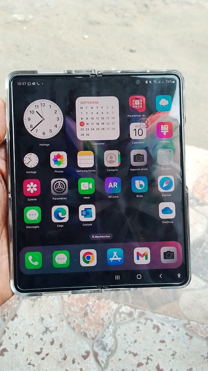 Smartphone pliable avec stylet