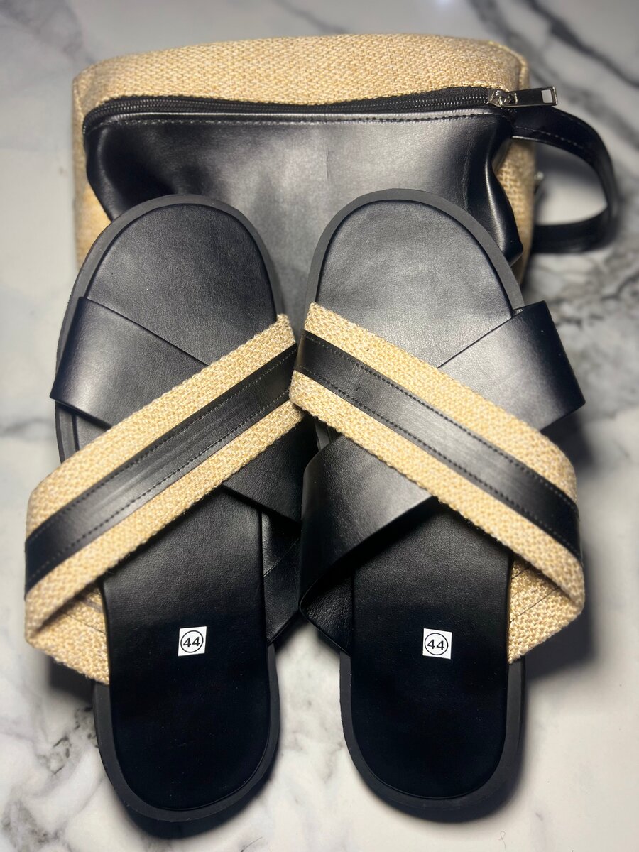 Chaussure en cuir plus sac