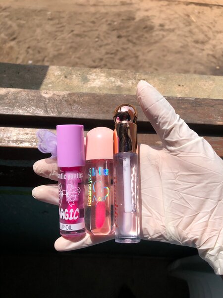 Huile à lèvres hydratante