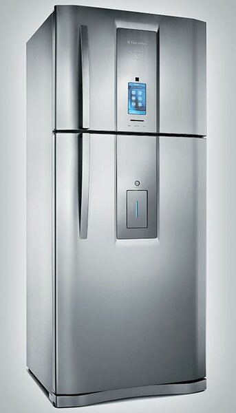 Réfrigérateur moderne en acier inoxydable