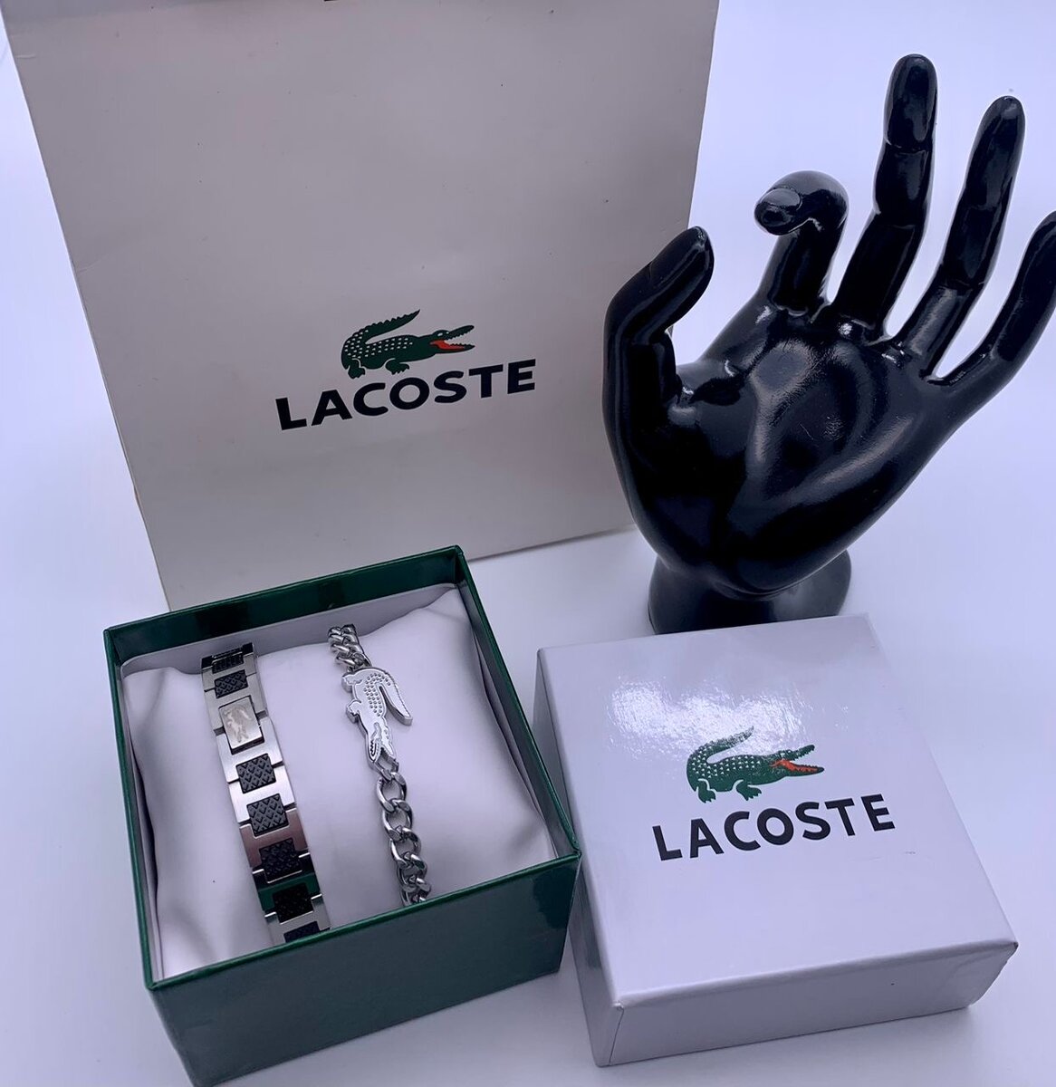 Bracelets élégants Lacoste