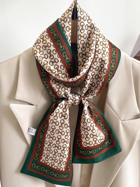 Écharpe en soie élégante