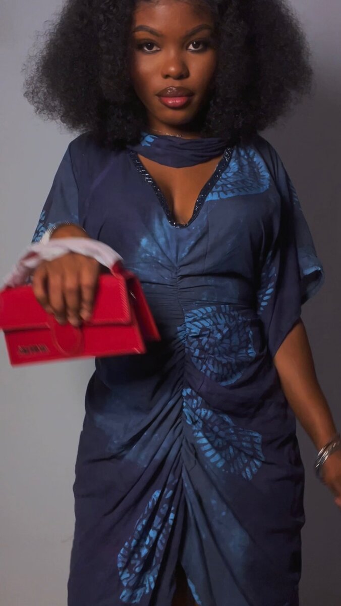 Robe drapée élégante femme