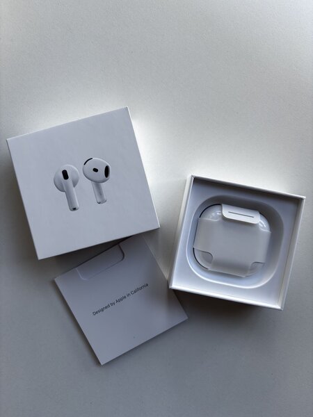 Apple AirPods Pro 4 blancs