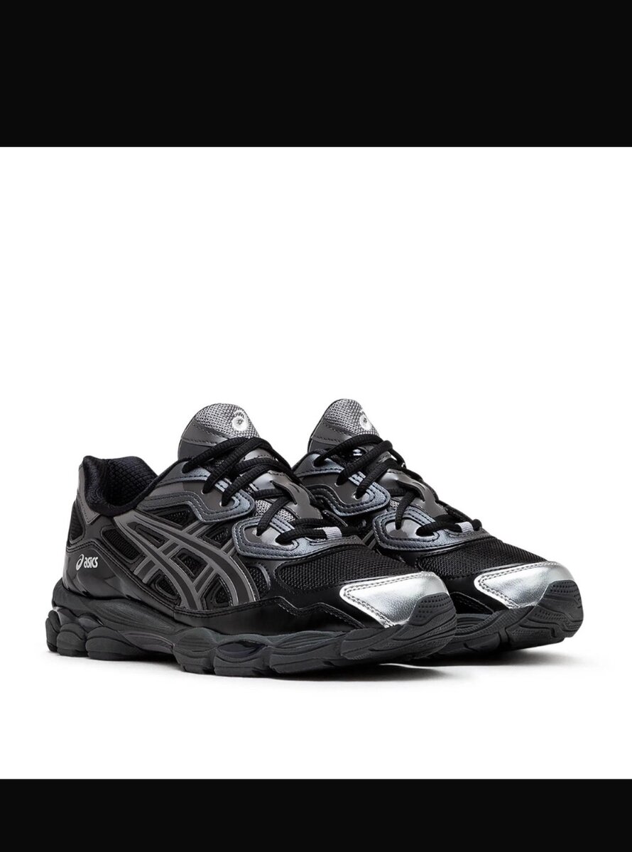 Chaussures Asic  noires