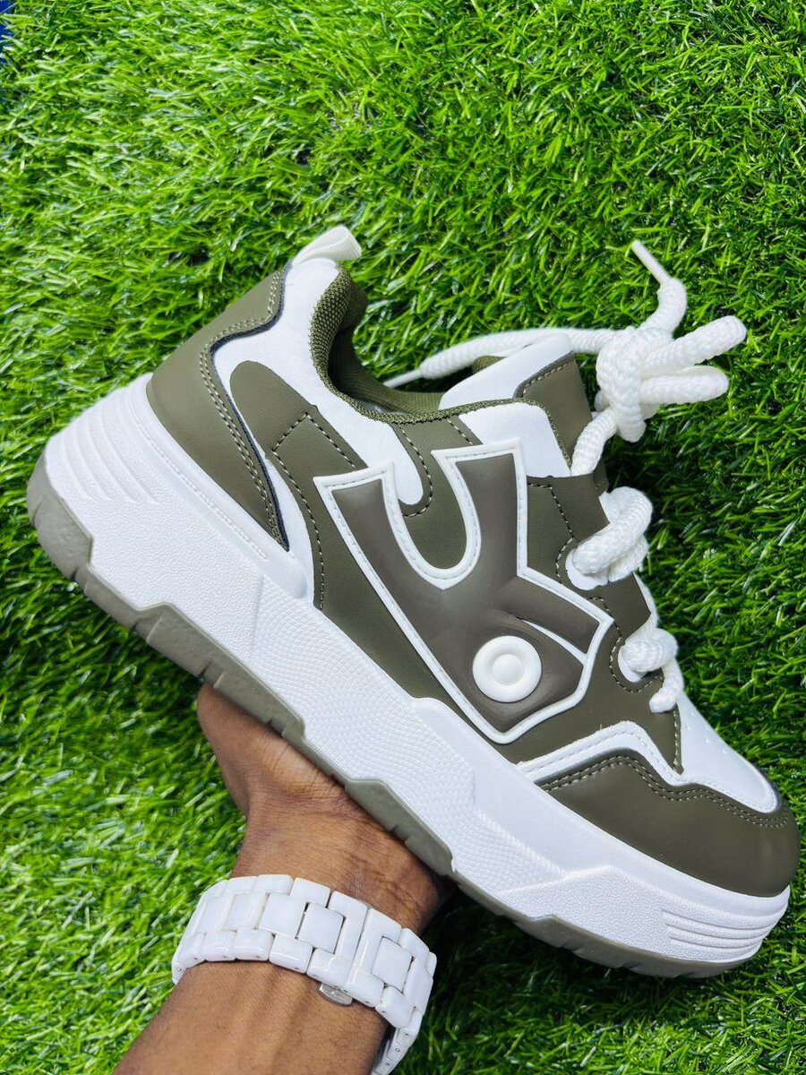 Baskets colorées stylées