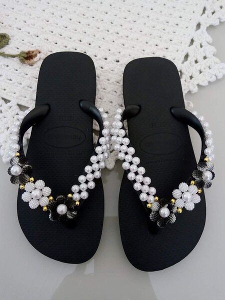 Mules perles et fleurs