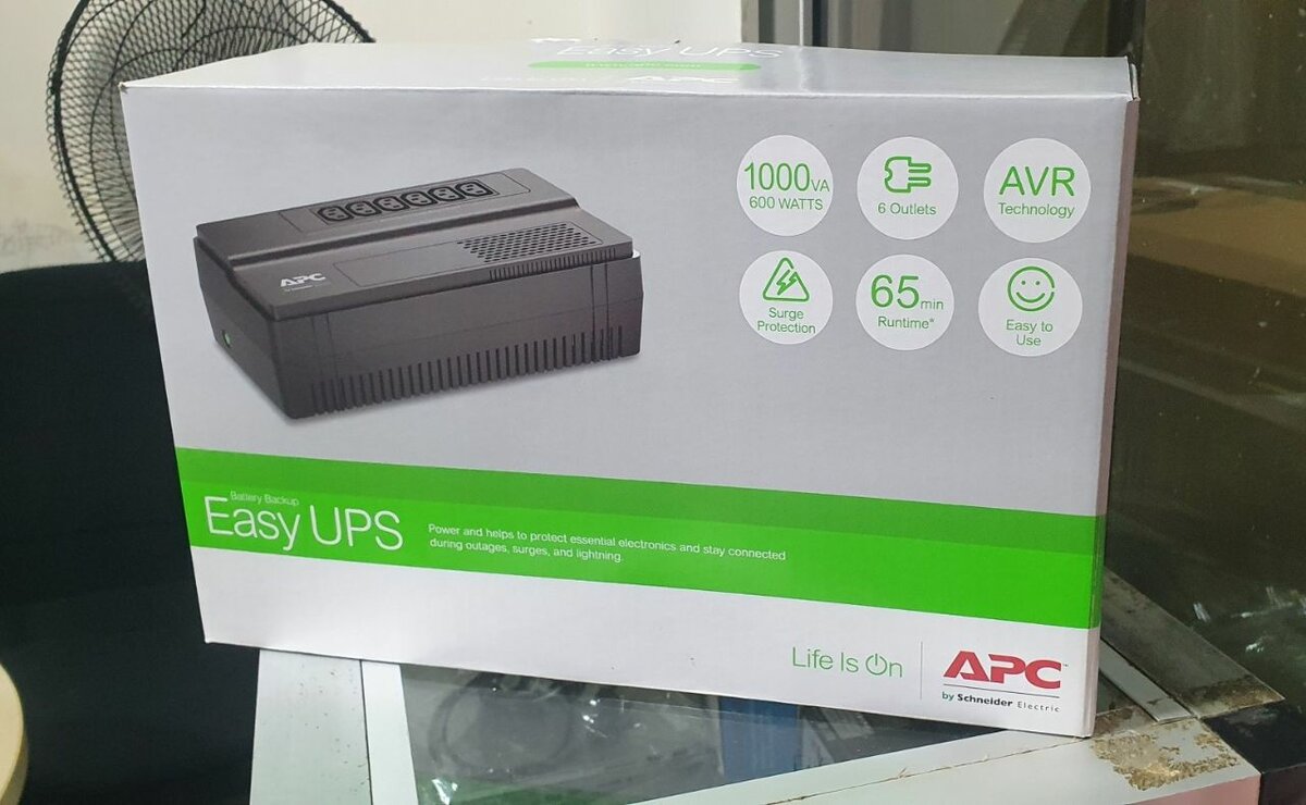 Onduleur APC Easy UPS 1000VA