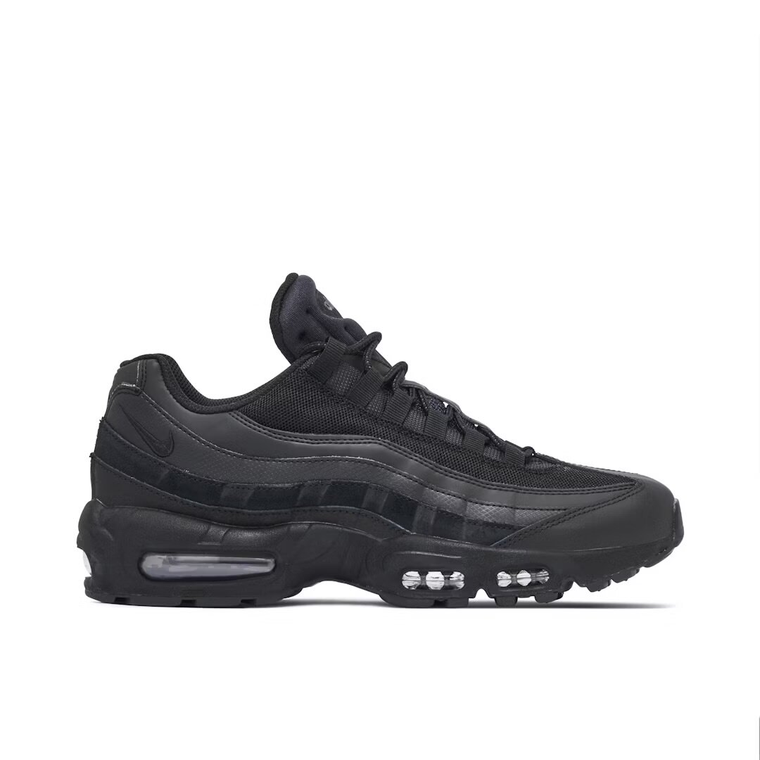 AIR MAX 95 TRIPLE BLACK