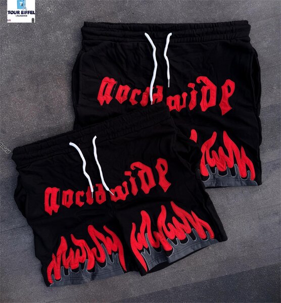 Shorts en flammes tendance