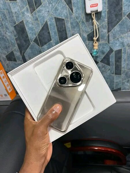 Huawei Pura80 Ultra Smartphone