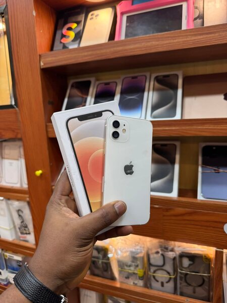 iPhone 12 Blanc 64Go