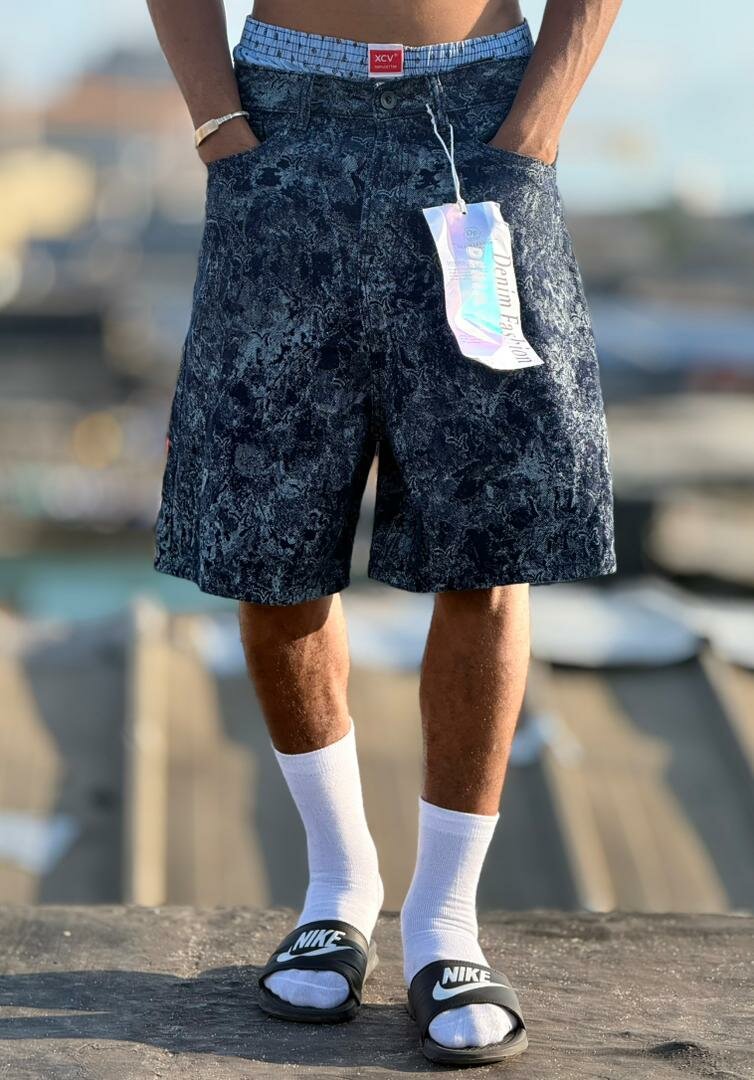 Shorts en jean délavé homme