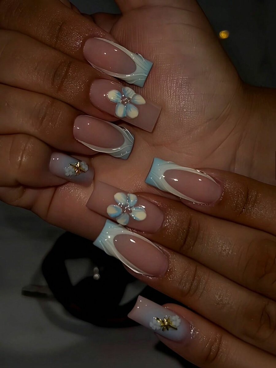 Manucure élégante variée