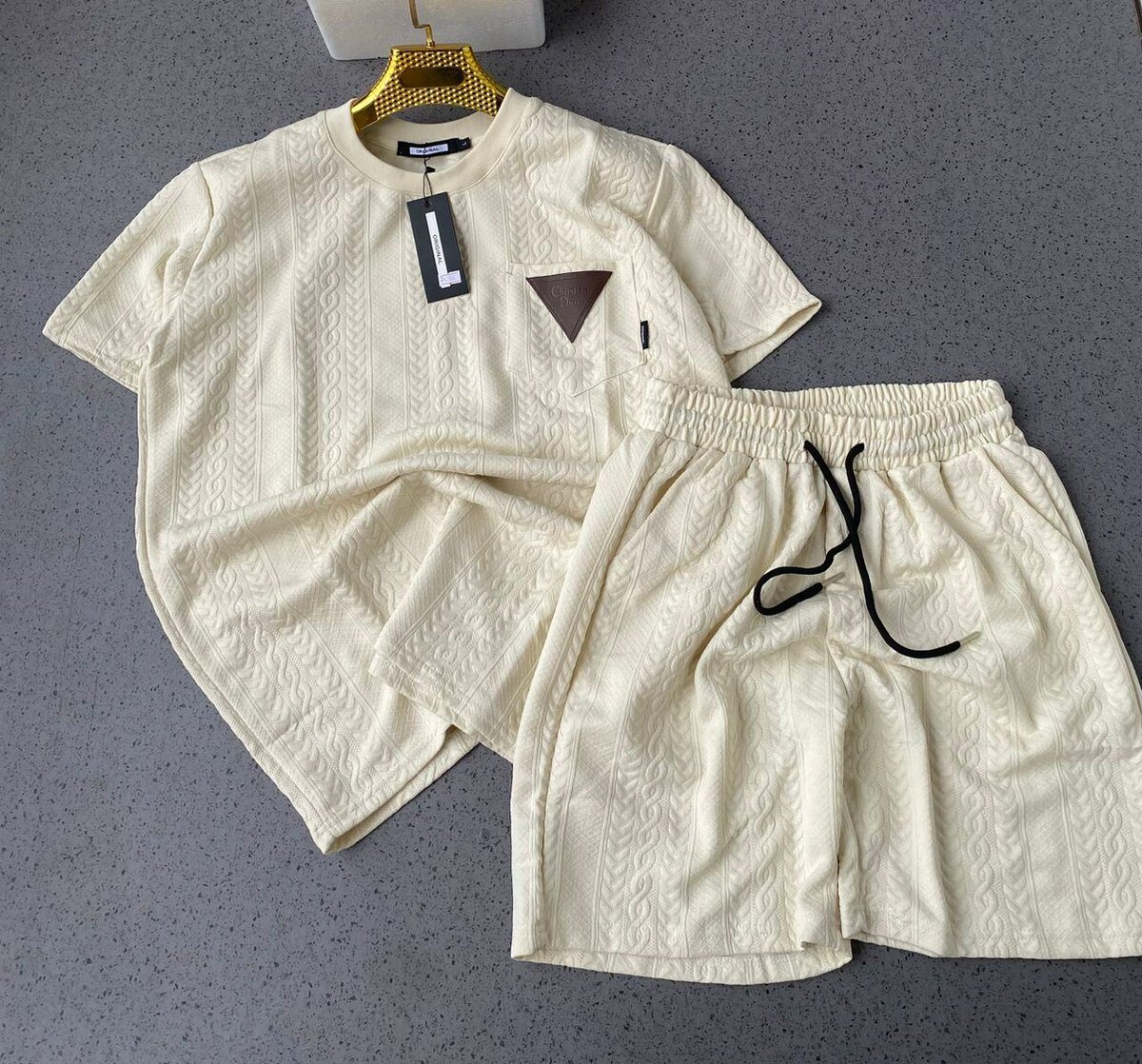 Casual top and down shorts