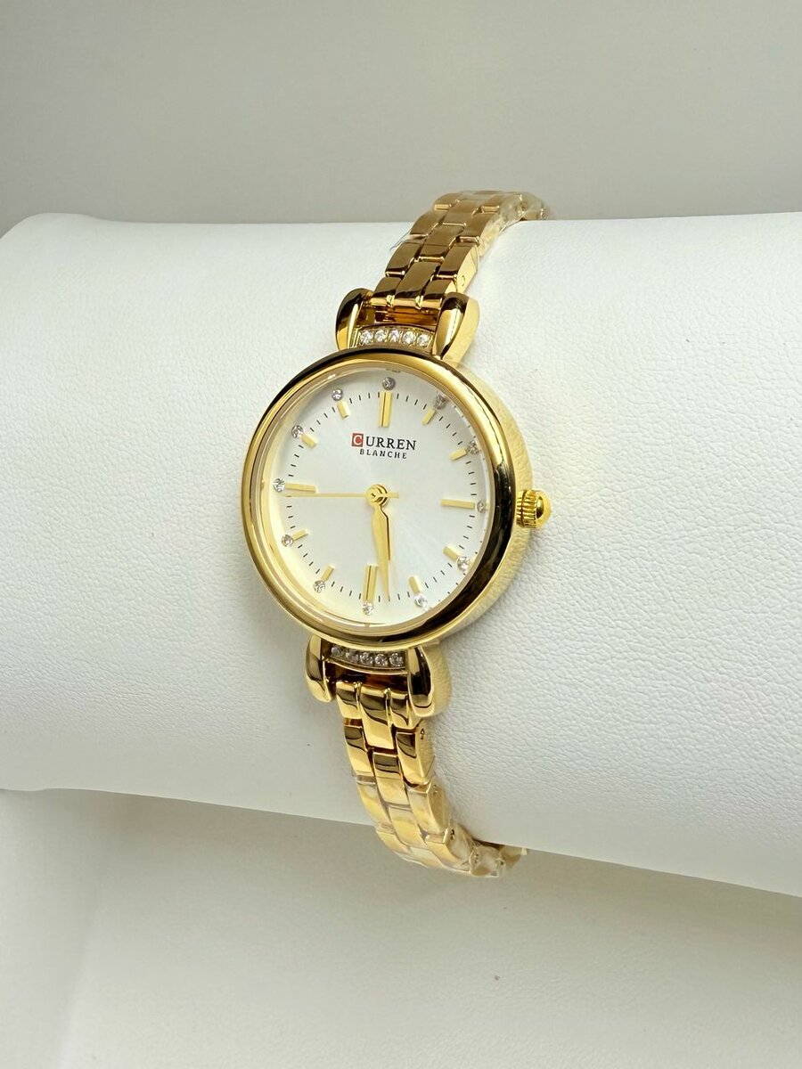 Montre Femme Dorée Élégante