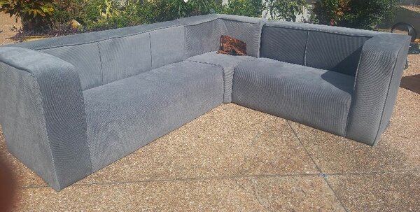 Minimalist sofa&ottoman