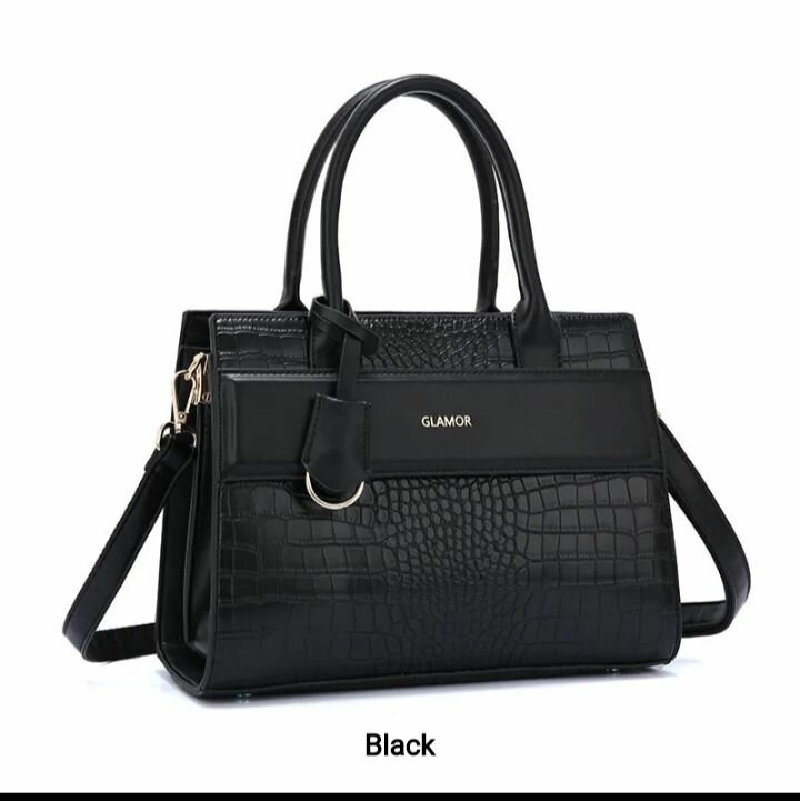 Trendy ladies handbag