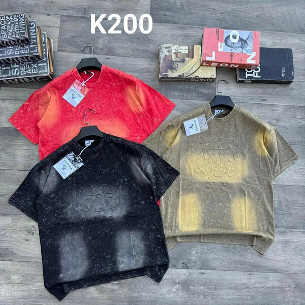 Loose vintage T-shirt