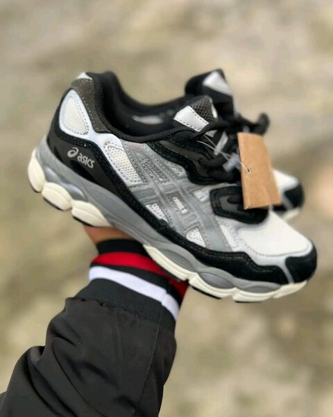 Asics Baskets de Course Homme