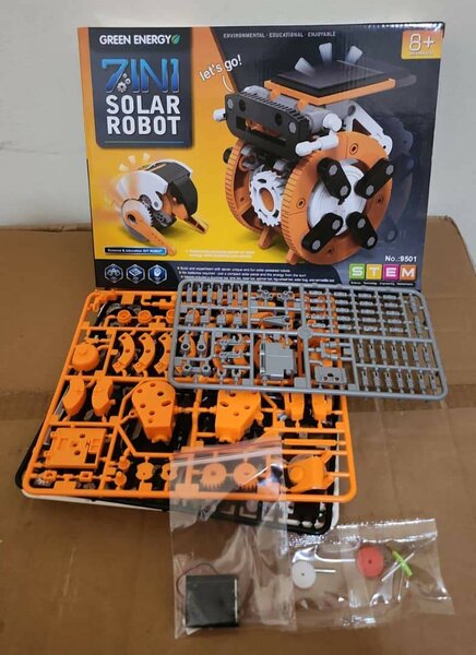 Robot solaire avec plaque solaire