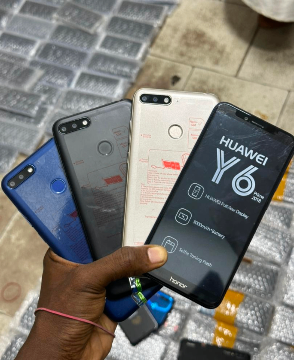 Téléphone portable Huawei Y6 2018