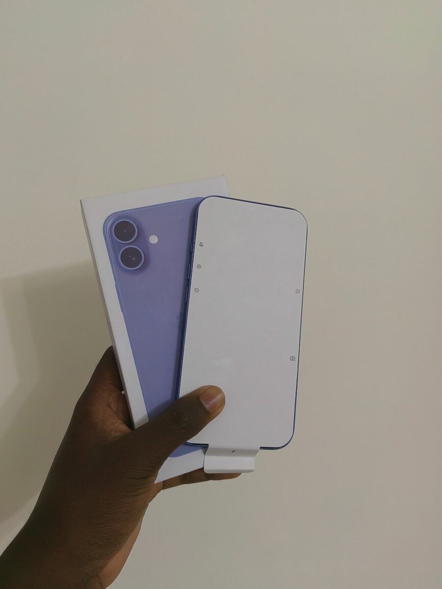 Iphone 16 Ultramarine