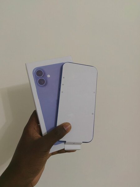 Iphone 16 Ultramarine