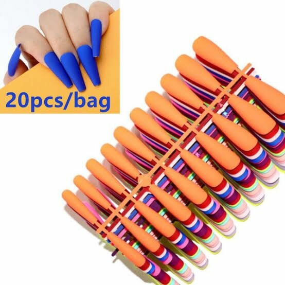 Multi colour mate and shiny artificials nails