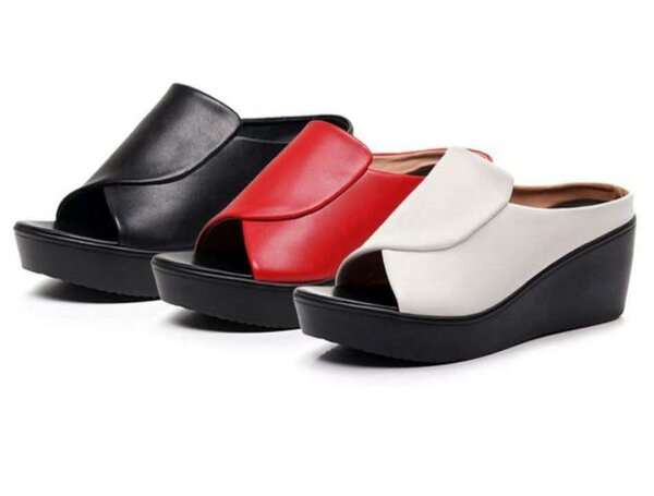 Sandales orthopédiques