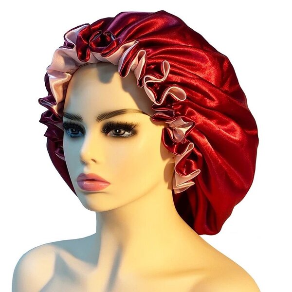 Bonnet en satin réversible