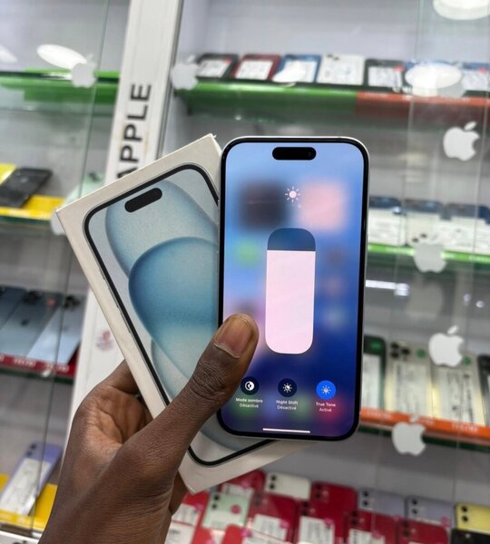 iPhone 15 simple 128gb