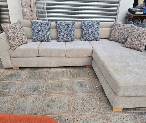 Grand canapé d'angle beige