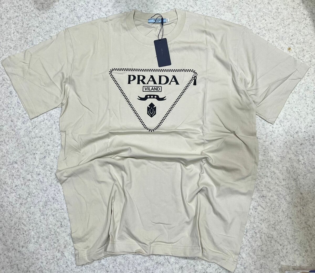 T-shirt beige imprimée