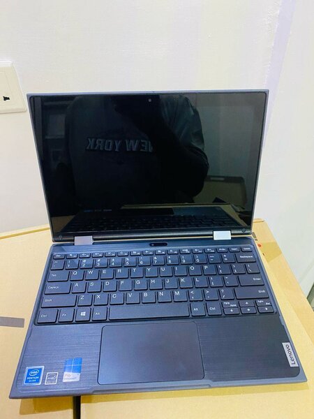 *Lenovo Yoga 11e G6 x360